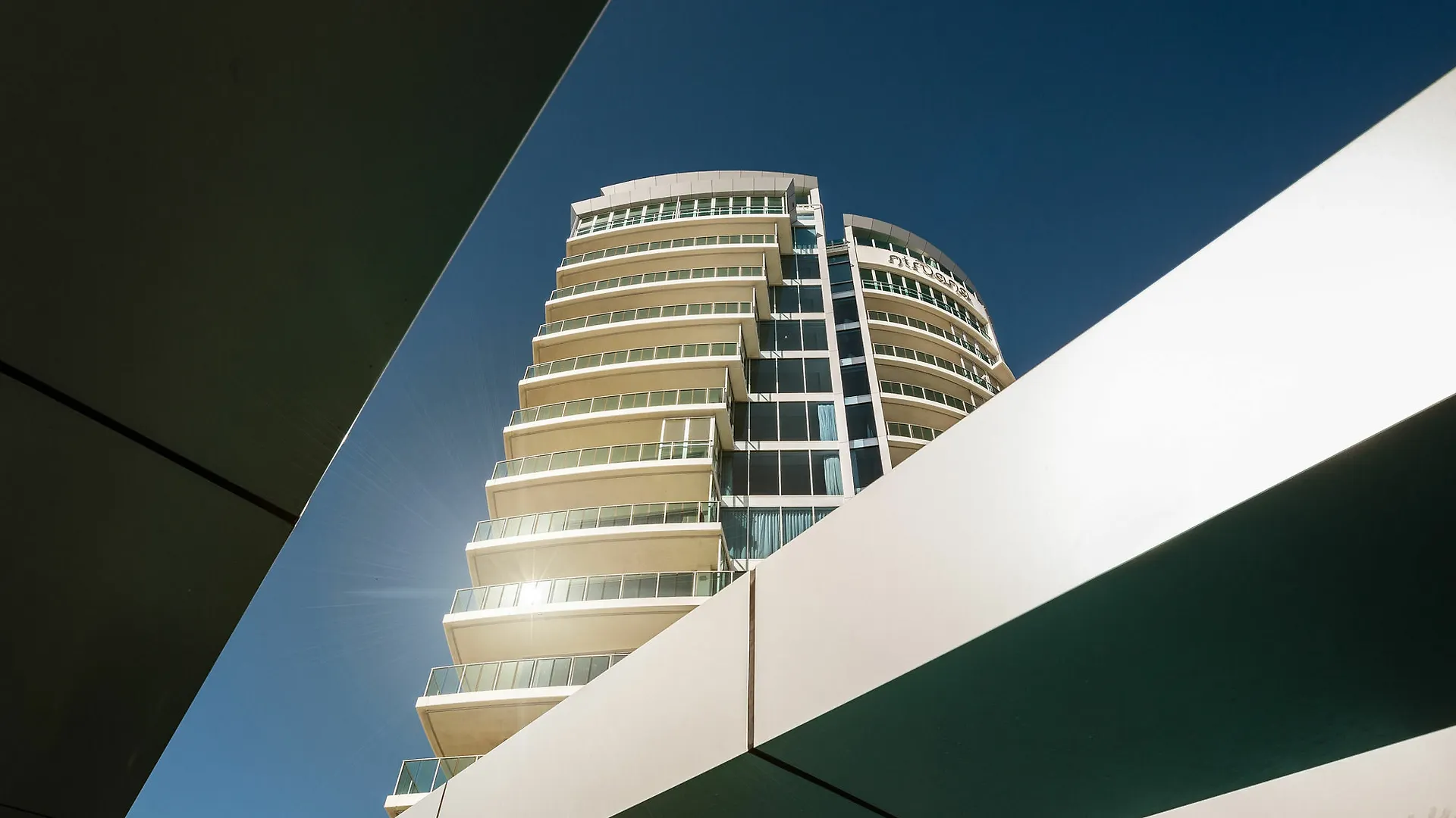 Apart Otel Nirvana By The Sea Gold Coast