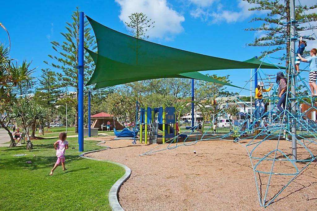 **** Aparthotel Nirvana By The Sea Gold Coast Australia